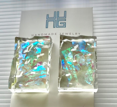 Resin with holographic accent