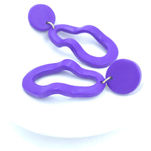 Load image into Gallery viewer, Wavy Ovals Abstract